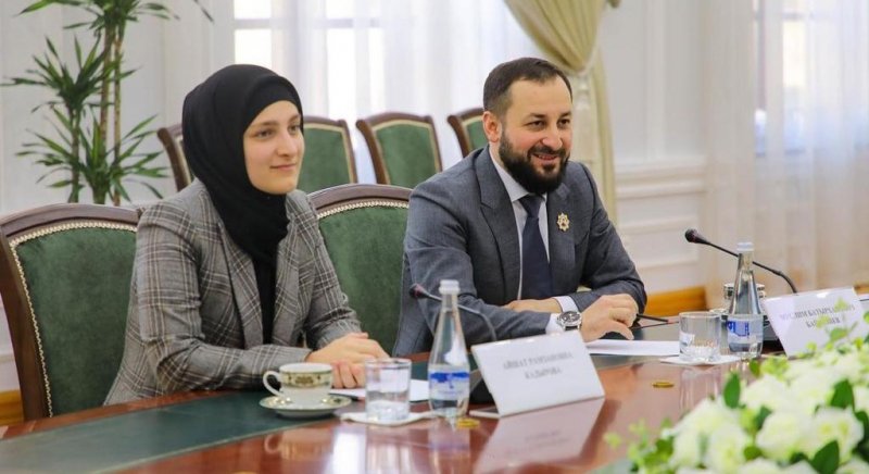 ЧЕЧНЯ. Айшат Кадырова встретилась с министром культуры Узбекистана