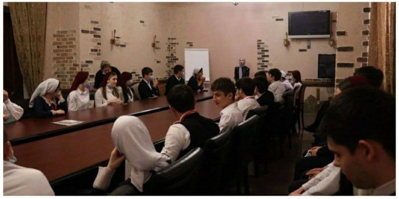 ЧЕЧНЯ. Бизнес-тренеры провели мастер-классы для чеченских школьников