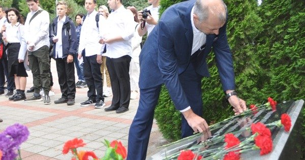 ЧЕЧНЯ. В Анапе ветераны Афганистана и Чечни возложат цветы к стеле «Город воинской славы»