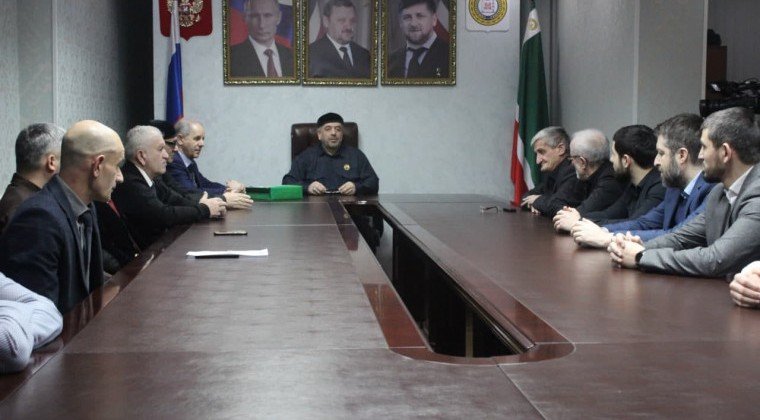 ЧЕЧНЯ. Выдающихся лиц из семьи Кадыровых отметили правозащитными медалями