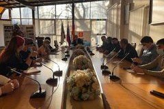 ИНГУШЕТИЯ. В актовом зале Администрации г.Магас под председательством заместителя Главы города Зязиковой М.С. прошло совещание с участием начальников отделов и подведомственных органов Администрации столицы.