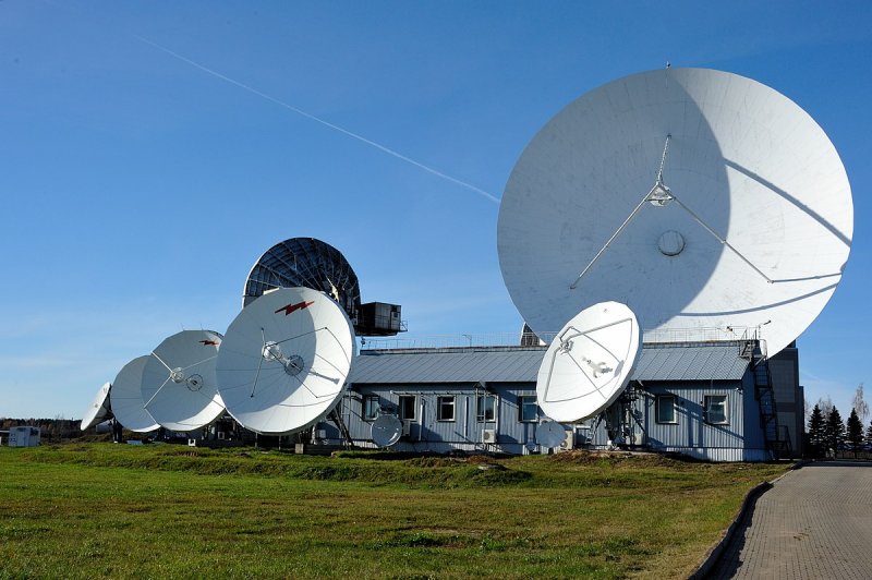 Как устроена спутниковая связь?