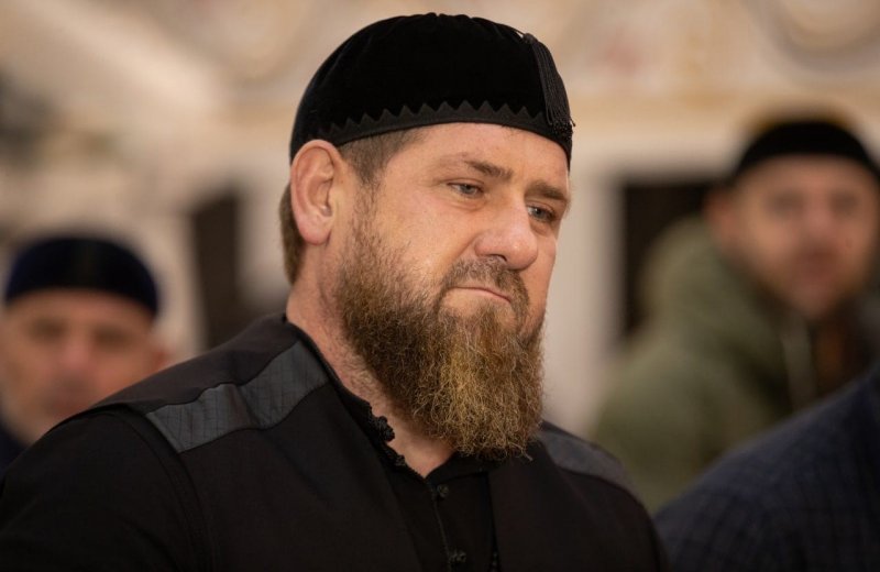 ЧЕЧНЯ. Кадыров – чеченцам в Европе: Поддерживая терроризм, вы лишаете себя возможности вернуться на историческую родину