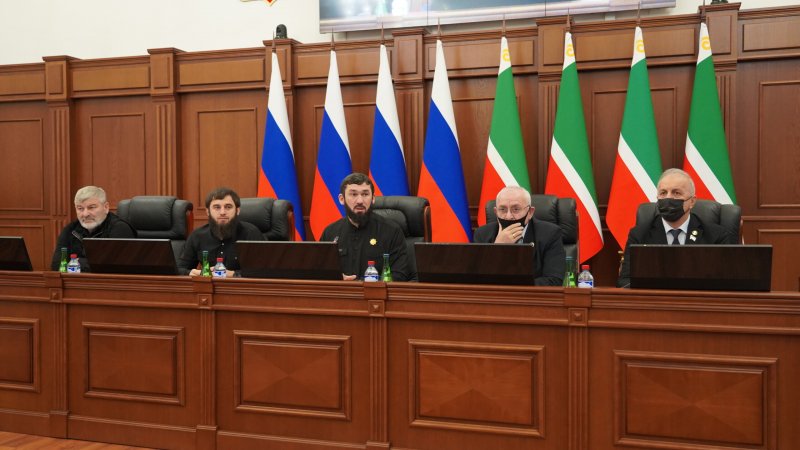 ЧЕЧНЯ.  В Парламенте обсудили реализацию социальной газификации