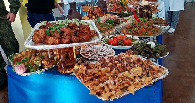 Долма, цицак и пахлава: блюда армянской кухни - на авиабазе Хмеймим в Сирии