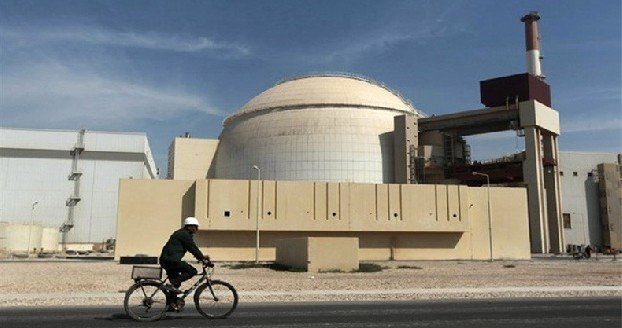 Иран обсуждает с Россией строительство новых блоков АЭС в Бушере