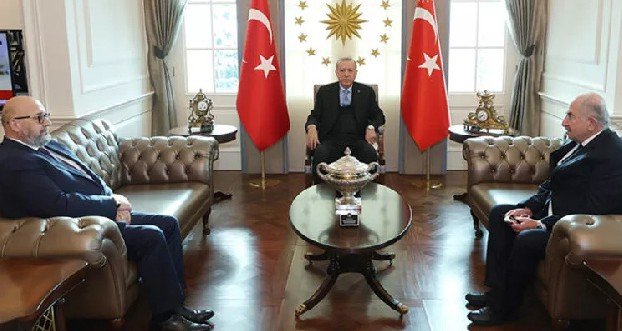 Эрдоган принял в Анкаре главу Союза армянских фондов и его заместителя
