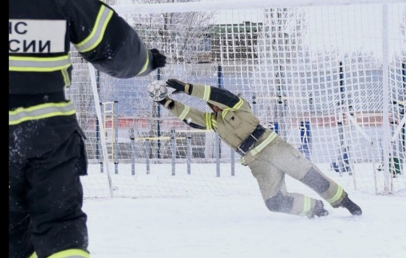 КАЛМЫКИЯ. В этом году в МЧС России пройдут соревнования по пожарному футболу "Fireball"