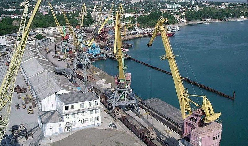 КРЫМ. Правительство РФ одобрило распоряжения о развитии портов Феодосия и Азов