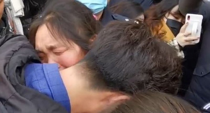 Похищенный 33 года назад китаец нашел свою семью по воспоминаниям из детства