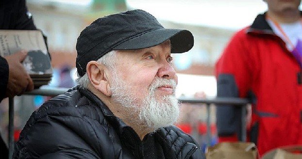 Режиссера Сергея Соловьева похоронят на Троекуровском кладбище в Москве