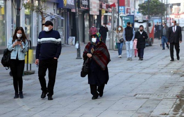 Рост числа заболевших ковидом в Турции за январь ускорился в четыре раза