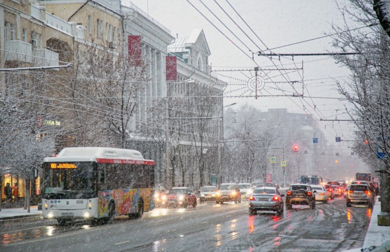 РОСТОВ. Снег и сильный ветер ожидаются в Ростове в воскресенье