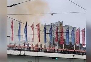 РОСТОВ. В Ростове под мостом Сиверса вспыхнули высоковольтные провода
