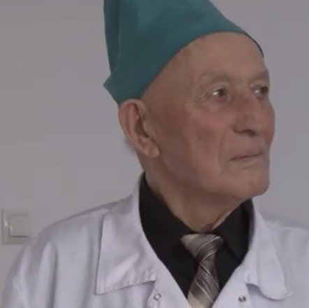 С.ОСЕТИЯ. Единственному в Дигорском районе врачу-психиатру Мухарбеку Рамонову исполнилось 90 лет