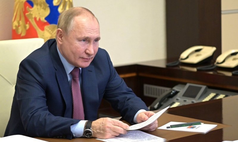 Владимир Путин подписал закон по индексации пенсий на 8,6%