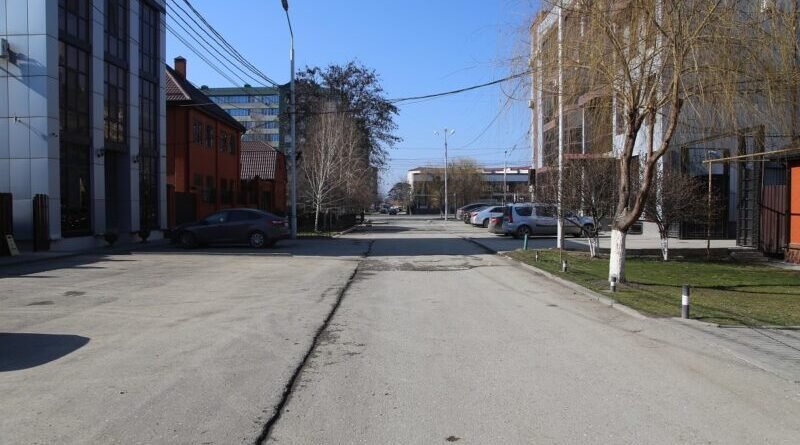 ЧЕЧНЯ.  Благодаря нацпроекту дорога к детскому саду № 59 в Грозном станет комфортнее и безопаснее