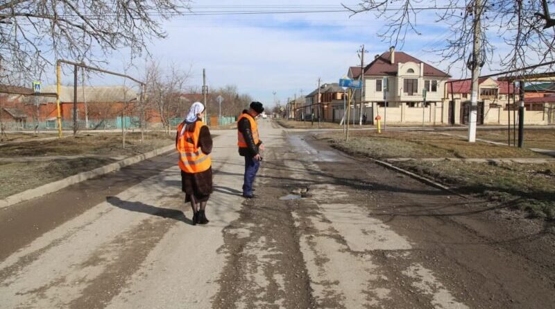 ЧЕЧНЯ.  Общественники в Грозном побывали на улице Мурдалова, которую отремонтируют в рамках нацпроекта в 2022 году