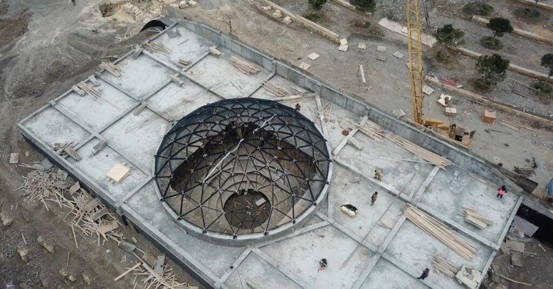 ДАГЕСТАН. В Дербенте в парке Низами установили уникальный купол