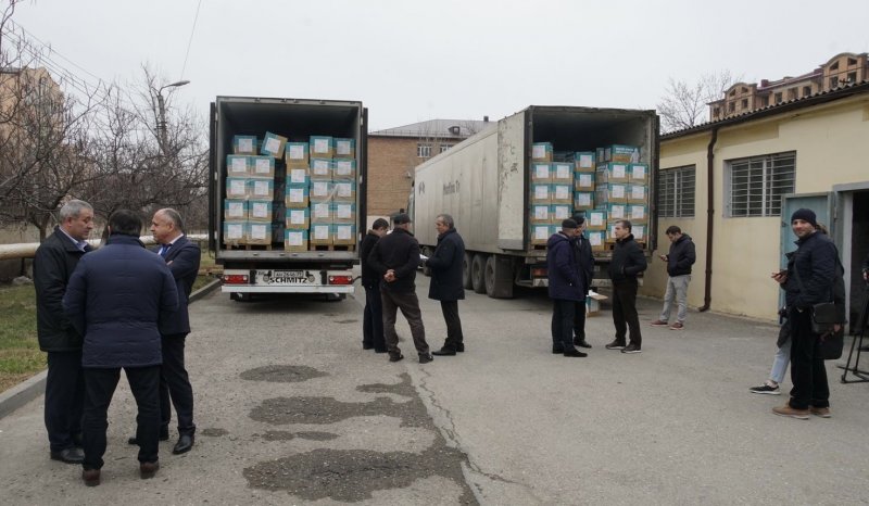 ДАГЕСТАН. В Махачкалу приехали «Камазы» со 100 тыс. защитных костюмов для медиков от мэрии Москвы