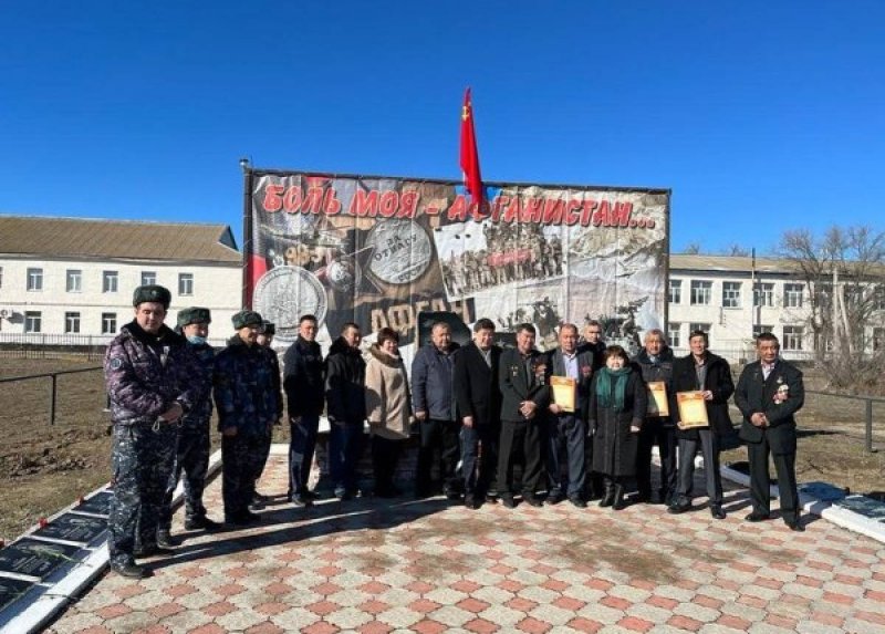 КАЛМЫКИЯ. В Яшкуле состоялся митинг, посвященный дню воинов-интернационалистов