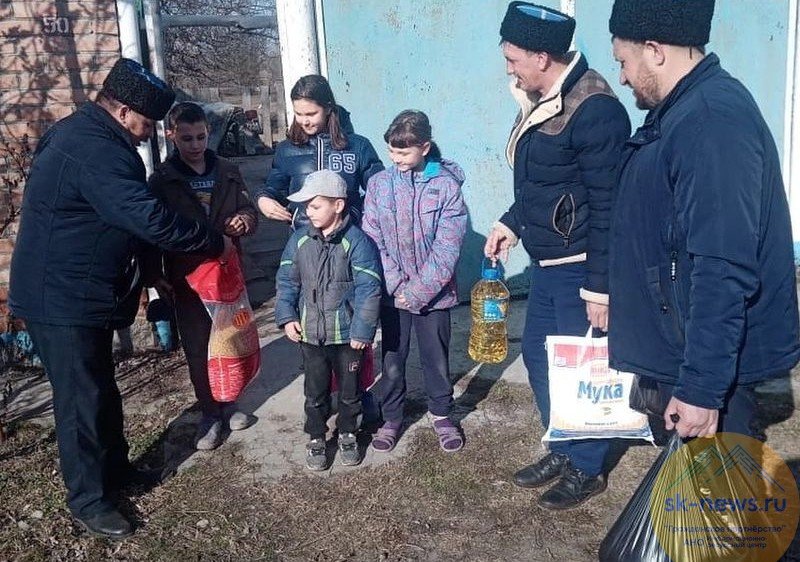 КБР. Казаки станицы Галюгаевской помогли нуждающимся землякам