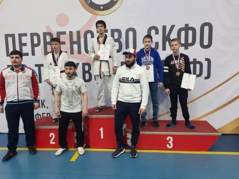 КЧР. Спортсмены из Карачаево-Черкесии завоевали 5 медалей различного достоинства на Первенстве СКФО по тхэквондо