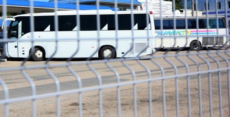 КРЫМ. Дополнительные автобусы направили на автостанции на севере Крыма для всех желающих уехать