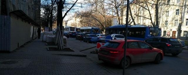 СЕВАСТОПОЛЬ. ДТП с участием троллейбуса остановило движение в центре Севастополя