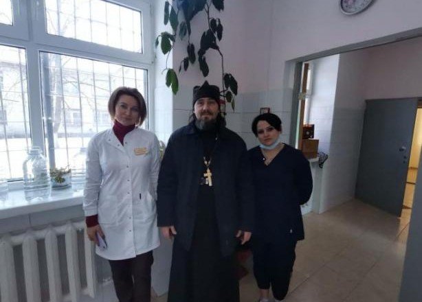 С.ОСЕТИЯ. Психиатрическую больницу и дом-интернат посетили благотворители Владикавказской епархии