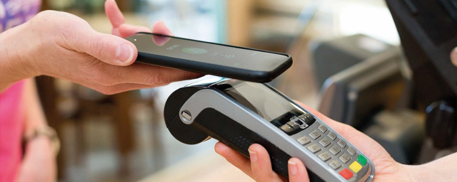 В СБП появится возможность оплачивать покупки с помощью смартфона