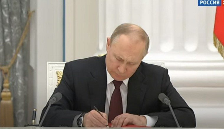 Владимир Путин подписал указ о признании независимости ДНР и ЛНР