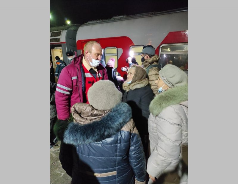 ВОЛГОГРАД. В Волгоградской области беженцев из Донбасса перевезли в 4 пункта временного размещения