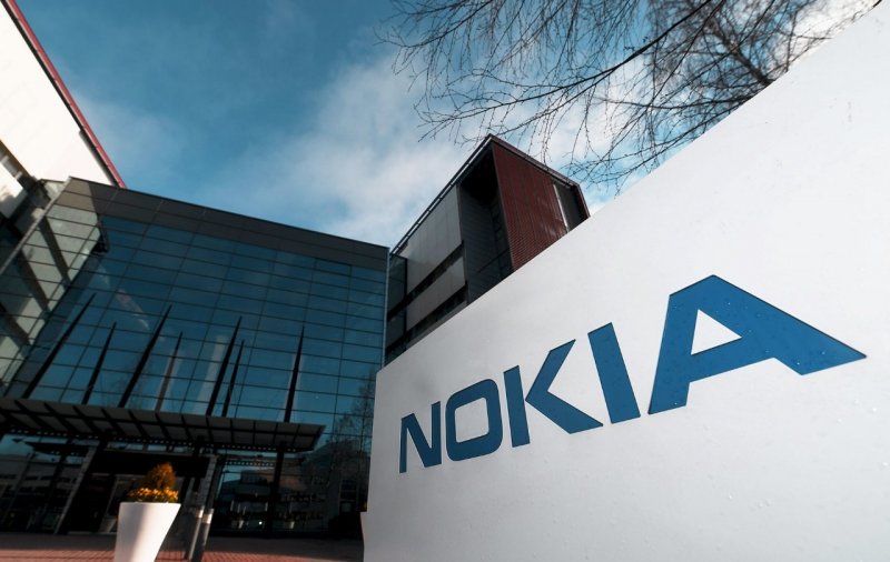 Nokia прекратила поставки в Россию