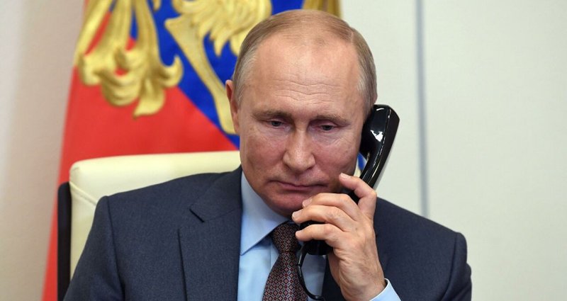 Путин и Макрон обменялись мнениями о ситуации на Украине