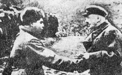 ЧЕЧНЯ.1945 г. Абухаджи Идрисов и Парад Победы.