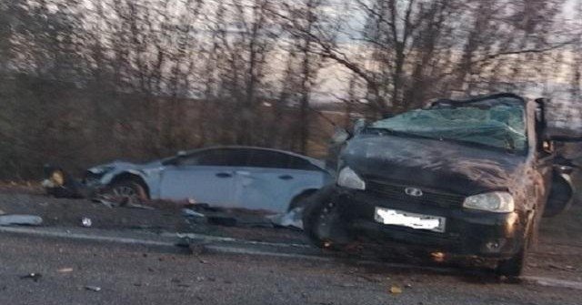 РОСТОВ. В массовой аварии под Ростовом погибли два человека