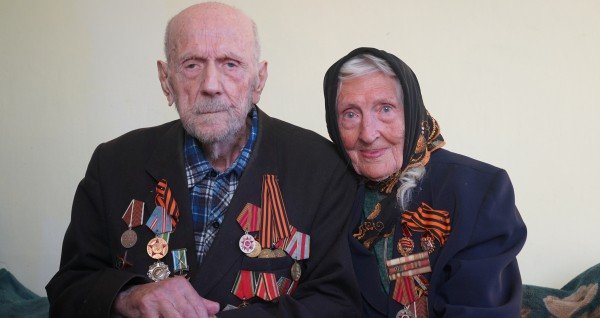 ЧЕЧНЯ. Активисты ОНФ в Чечне навестили ветеранов Великой Отечественной войны