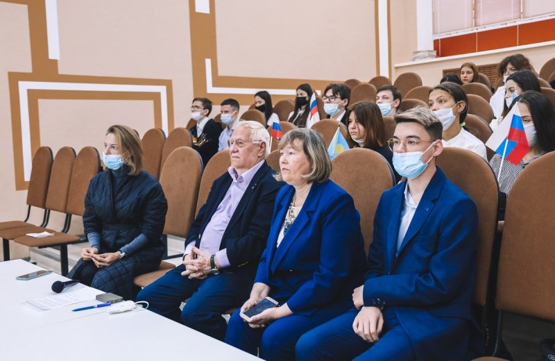 АСТРАХАНЬ. Эксперты обсудили новые возможности сотрудничества между Россией и Казахстаном в сфере образования и молодёжной политики