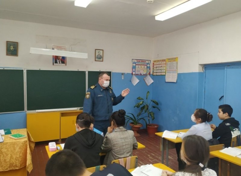 АСТРАХАНЬ. В школах Красноярского района проходят «Уроки безопасности»