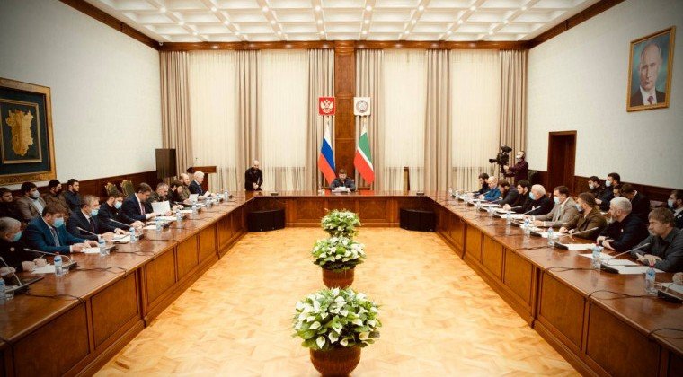 ЧЕЧНЯ. Глава Чеченской Республики провел большое совещание в Грозном