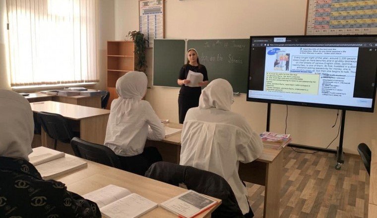 ЧЕЧНЯ. В регионе стартовал школьный этап конкурса «Учитель года 2022»
