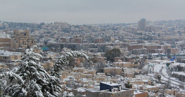 Иерусалим накрыло снегом
